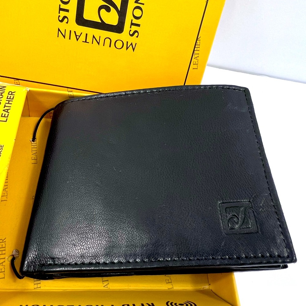 ⭐️STONE MOUNTAIN💯MENS BLACK LEATHER WALLET W/RFID PROTECTION, INTERIOR ZIPPER - Picture 2 of 16
